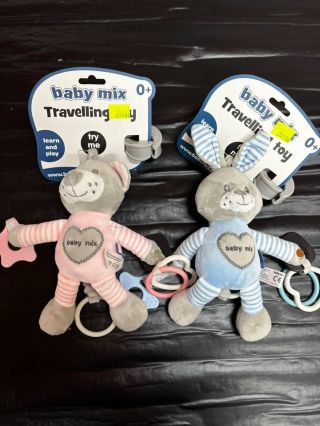 Přijďte si pro závěsné hrací plyšáky Baby mix 🥰☺️❤️ Mají klip takže se dají zavěsit na vajíčko počátek nebo postýlku....