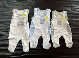 Přijďte si k nám pro krásné dupačky ☺️🥰 Velikosti 46-74 Krásné barvičky a vzory pro kluky I holky ale I neutrální 😉🥰 Máme...